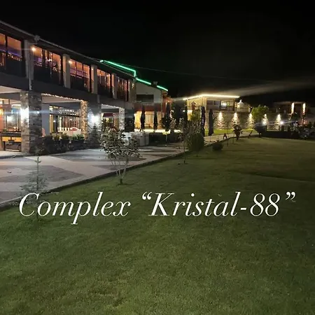 Affittacamere Complex Kristal-88 комплекс кристал-88 *
