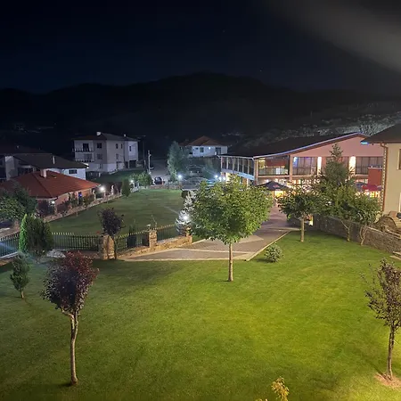 Affittacamere Complex Kristal-88 комплекс кристал-88 *